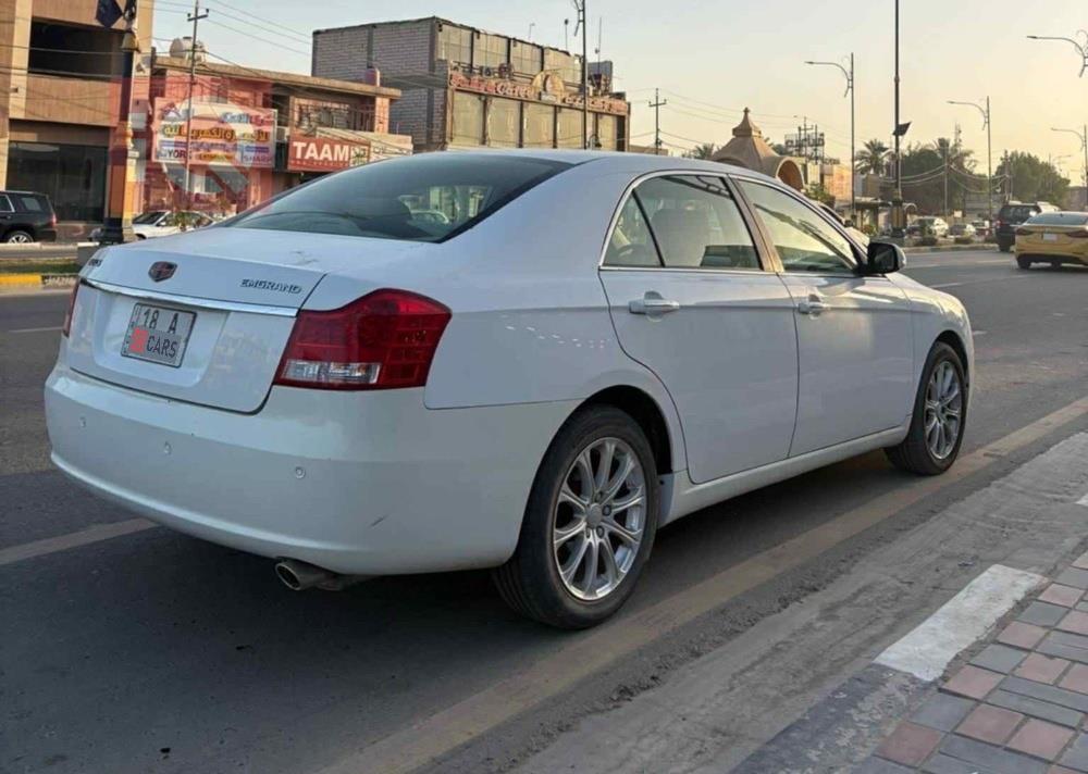 Geely Emgrand 8